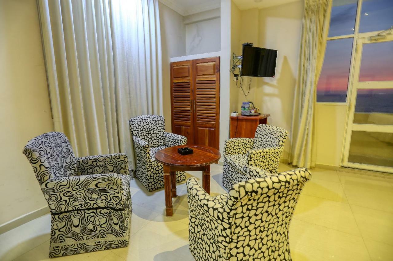 Lazaani Hotel Коломбо Екстер'єр фото