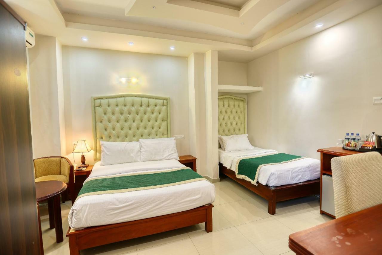 Lazaani Hotel Коломбо Екстер'єр фото